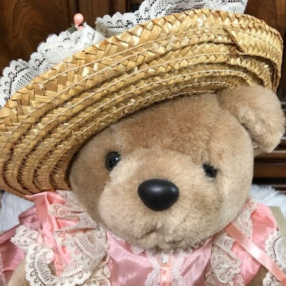 Vintage Bearly People Victorian Finely Dressed Mother and Daughter Bear Set - Picture 2 of 16